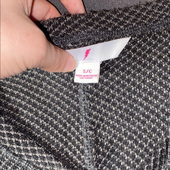 sweater - Picture 2 of 2